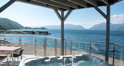 Beach House 3 with Hot Tub - sleeps 9 guests in 4 bedrooms
