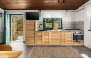 Kühlschrank, Herdplatte, Geschirrspüler