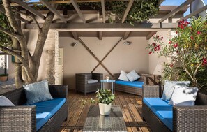 Terrace/patio - Awesome home in Medulin with kitchen (Medulin)