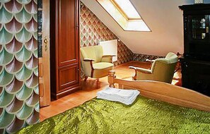 5 chambres, lit parapluie