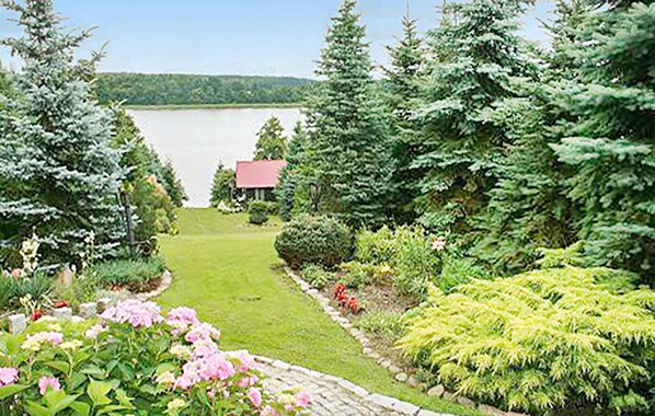 Property grounds - 5 bedroom stunning home in Boreczno (Boreczno)