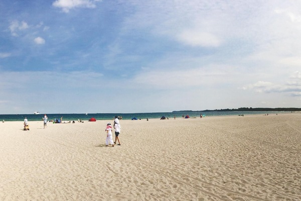 A la platja i esquí aquàtic