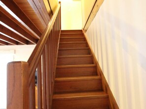 Interior - Semi-detached house in Surtainville: 4 bedrooms, near the sea, pets allowed (Surtainville)