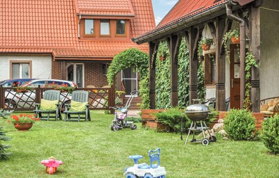 Lovely home in Ruciane-Nida with sauna
