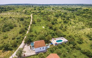 Exterior - Beautiful home in Podgradina (Podgradina)