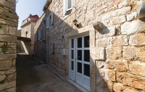 Exterior detail - Gorgeous home in Blato with WiFi (Blato)