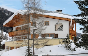 Esterni