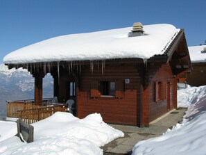 Esterni