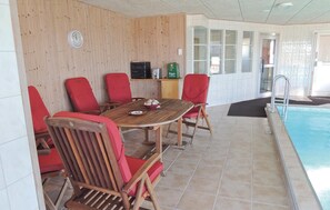 Dining - Beautiful home in Vessigebro with sauna (Vessigebro)