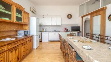 Kühlschrank, Herdplatte, Geschirrspüler