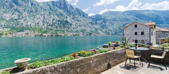 1 bedroom stunning home in Kotor