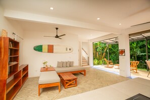 An Additional Twin Daybed
