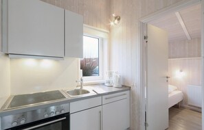 Kühlschrank, Herdplatte, Geschirrspüler