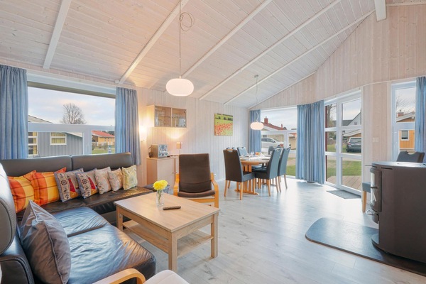 TV, peis og DVD-spiller