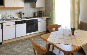 Kühlschrank, Herdplatte, Geschirrspüler