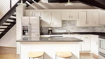Superior Suite, Multiple Beds | Pillowtop beds, individually decorated, individually furnished