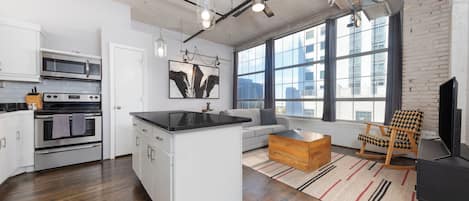 Apartment, 1 King Bed (Studio) | Pillowtop beds, individually decorated, individually furnished