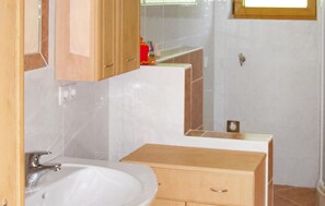 Shower - Ferienwohnung in Trins (Trins)