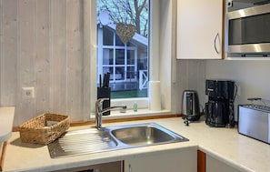 Kühlschrank, Herdplatte, Geschirrspüler