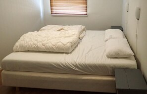 4 bedrooms, travel crib, free WiFi
