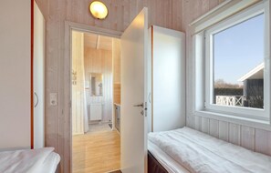 2 Schlafzimmer, Reisekinderbett, kostenloses WLAN, Bettwäsche