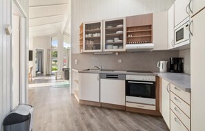 Kühlschrank, Herdplatte, Geschirrspüler