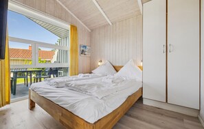 3 Schlafzimmer, Reisekinderbett, kostenloses WLAN