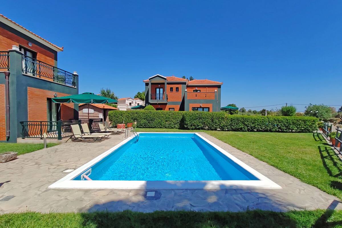Private pool