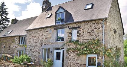 Belle maison Ă Sougeal avec WiFi