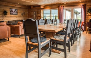 Dining - 10 bedroom amazing home in ølen (Ølen)