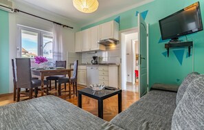 TV, DVD player - 2 bedroom gorgeous apartment in Medulin (Medulin)