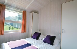5 Schlafzimmer, Reisekinderbett, kostenloses WLAN, Bettwäsche