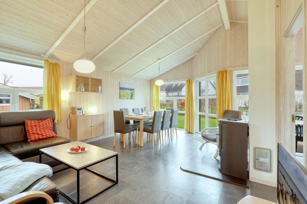 TV, peis og DVD-spiller