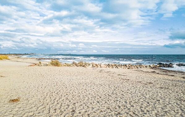 In Strandnähe, Angeln