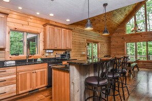 House, Multiple Beds, Hot Tub | Private kitchen | Fridge, microwave, stovetop, dishwasher - Maple Manor (McHenry)