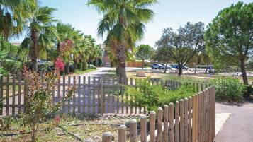 Enceinte de lâhĂ©bergement