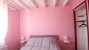 2 bedrooms, free WiFi