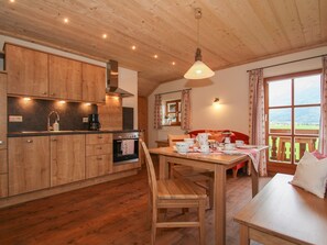 Kühlschrank, Ofen, Herdplatte, Geschirrspüler