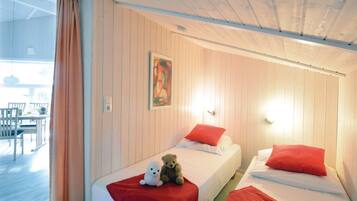 5 Schlafzimmer, Reisekinderbett, kostenloses WLAN, Bettwäsche