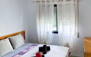 2 bedrooms, free WiFi, bed sheets