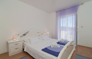 3 habitaciones, cuna de viaje, wifi gratis y ropa de cama 