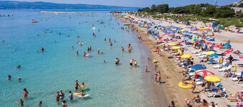 ガタの3ベッドルーム宿泊施設