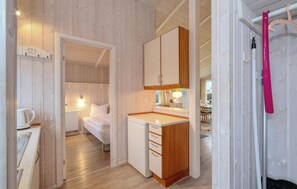 2 bedrooms, free WiFi