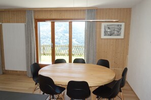 Dineren