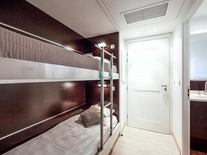 1 Schlafzimmer, Reisekinderbett, kostenloses WLAN, Bettwäsche