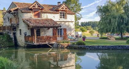 Wonderful private villa for 8 guests with private pool, WIFI, TV, terrace and pets allowed