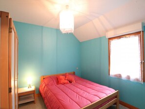 2 bedrooms, free WiFi