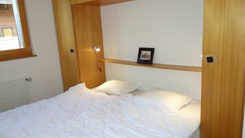 2 bedrooms, free WiFi