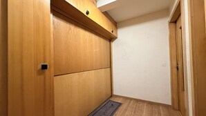 Unclassified image, 5 of 21, button - Gentianes G 010 - COSY apartment 8 pers (Veysonnaz)