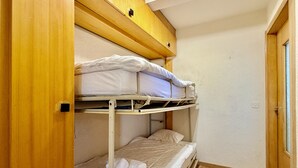 Unclassified image, 3 of 21, button - Gentianes G 010 - COSY apartment 8 pers (Veysonnaz)
